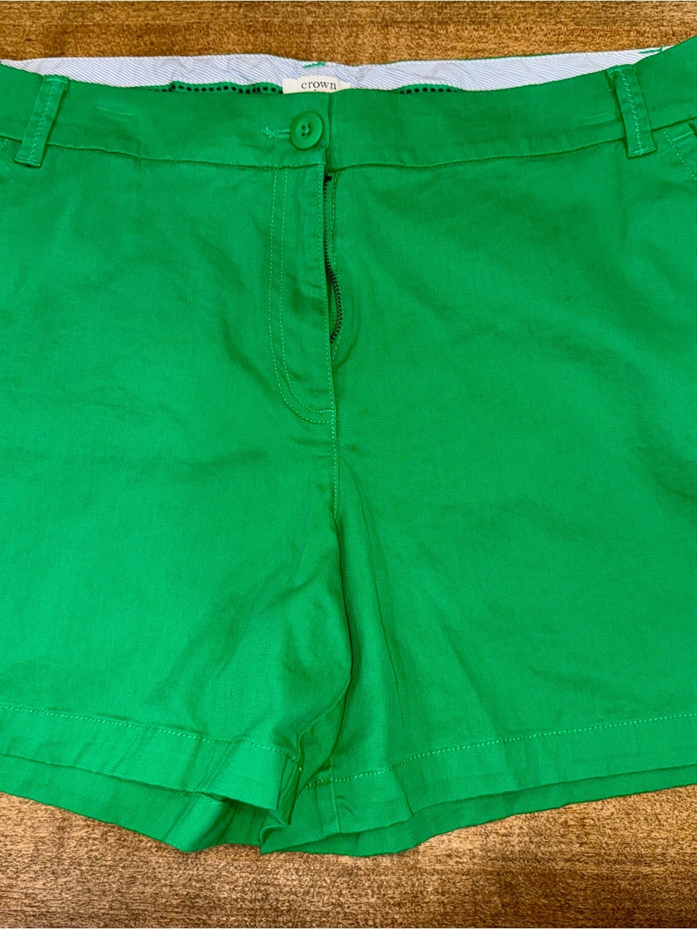 Crown & Ivy Women's Green Shorts